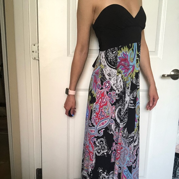 ⭐️ NWOT Strapless Maxi Dress - Picture 4 of 15